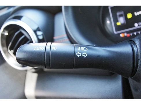 Used 2021 Nissan Kicks SR w/ Exterior Package image 19