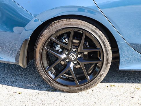 Certified 2025 Honda Civic Sport image 11