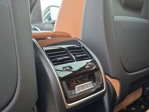 Used 2022 BMW X5 xDrive40i w/ Executive Package AWD/4WD image 18