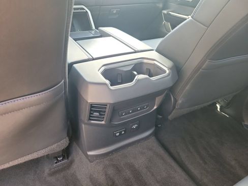 Used 2024 Toyota Tundra Platinum RWD image 10