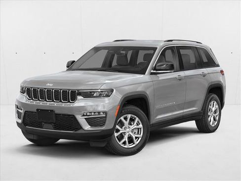 Used 2025 Jeep Grand Cherokee Limited w/ Black Appearance Package image 1