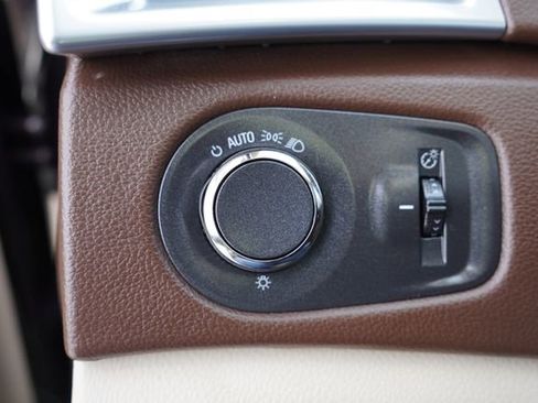 Used 2016 Cadillac SRX Luxury w/ Driver Awareness Package image 24