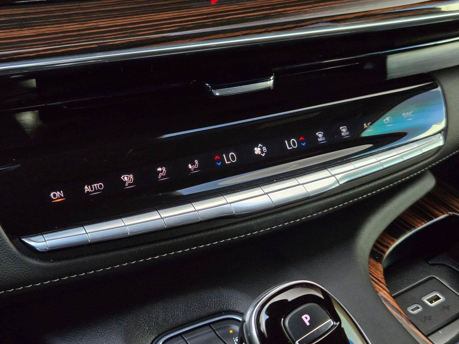 Certified 2024 Cadillac Escalade Premium Luxury w/ Performance Package AWD/4WD image 21