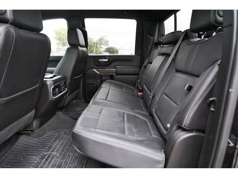 Used 2023 Chevrolet Silverado 2500 High Country image 7