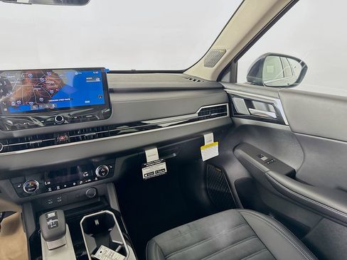 New 2026 Mitsubishi Outlander SE FWD image 25