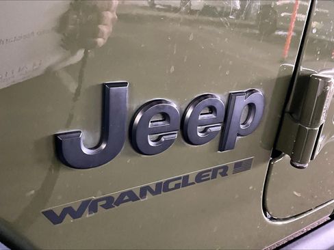 Used 2023 Jeep Wrangler Unlimited Sport AWD/4WD image 9