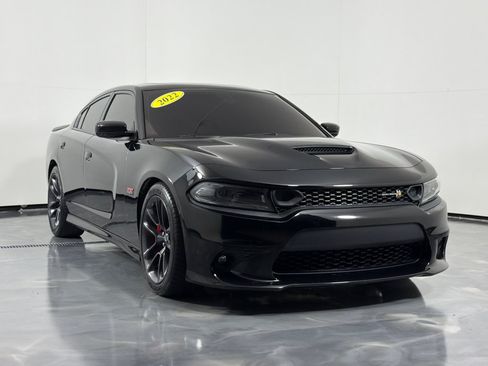 Used 2022 Dodge Charger Scat Pack w/ Harman/Kardon Audio Group RWD image 3