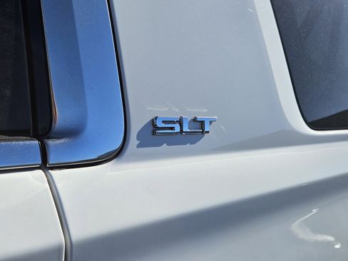 Used 2016 GMC Yukon XL SLT w/ Open Road Package image 7