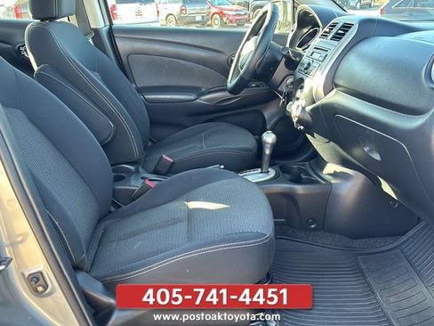 Used 2014 Nissan Versa SV FWD image 11