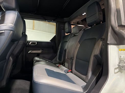 Used 2022 Ford Bronco Outer Banks w/ Sasquatch Package image 33