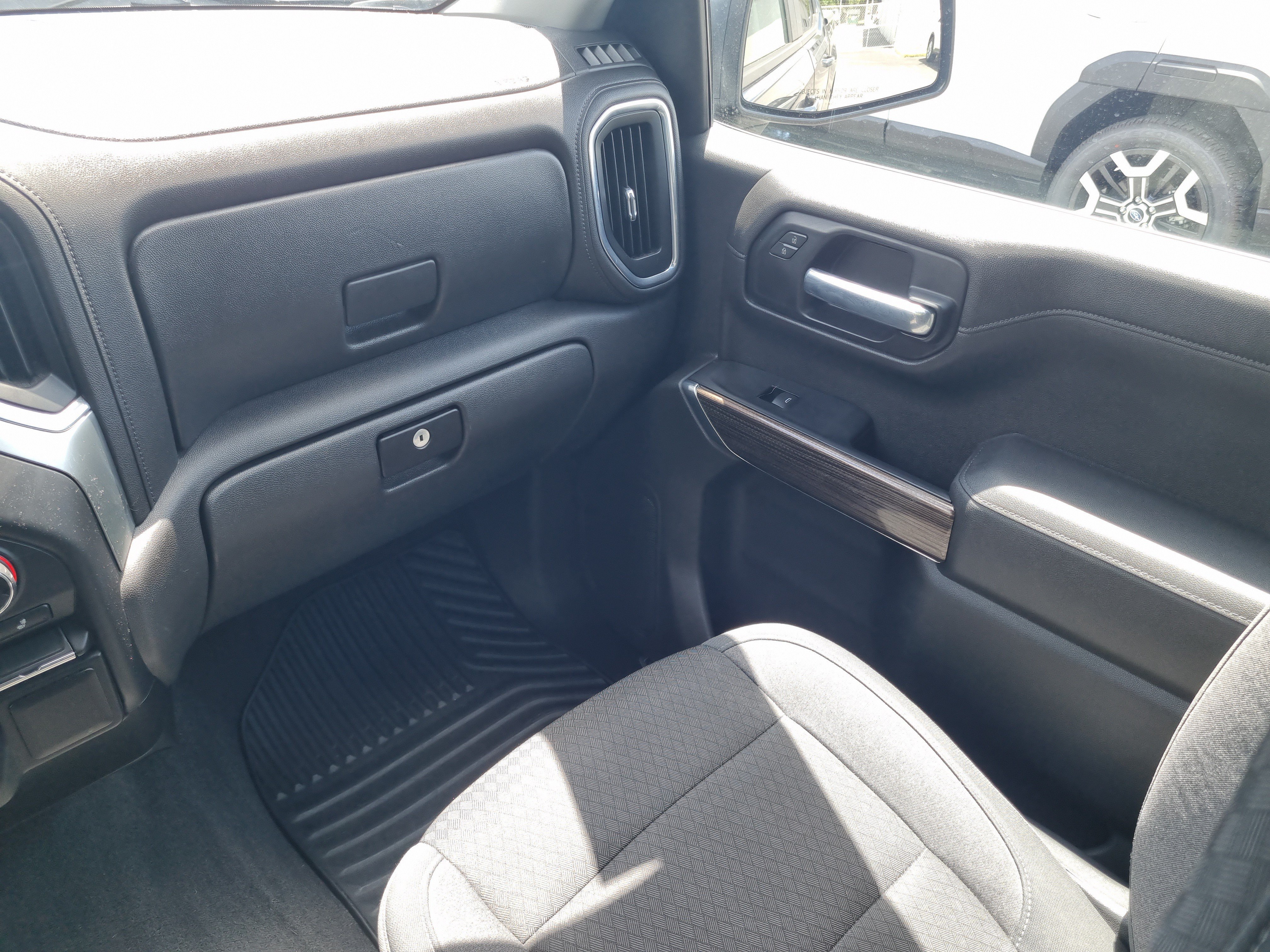 Used 2020 Chevrolet Silverado 1500 LT w/ All-Star Edition RWD image 15