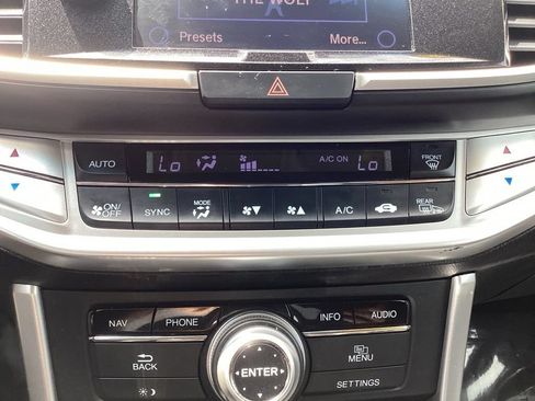 Used 2013 Honda Accord EX-L image 23