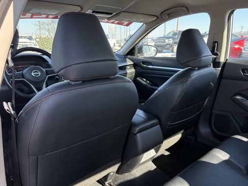 Used 2024 Nissan Altima 2.5 SR image 25