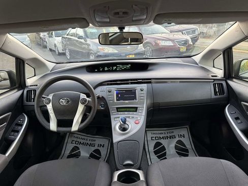 Used 2015 Toyota Prius Two image 13