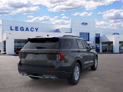 New 2026 Ford Explorer Active w/ Active Comfort Package RWD image 8