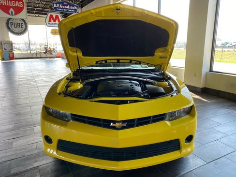 Used 2015 Chevrolet Camaro LT image 19