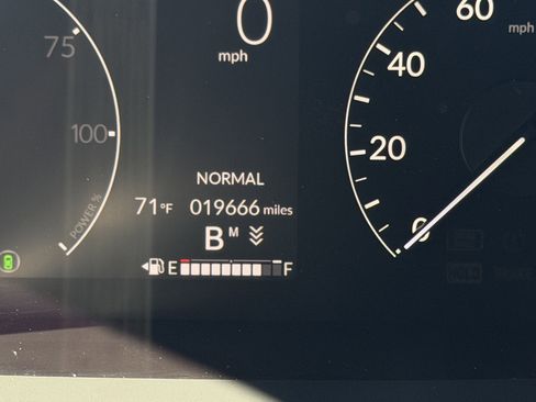 Used 2024 Honda CR-V Sport Touring image 19