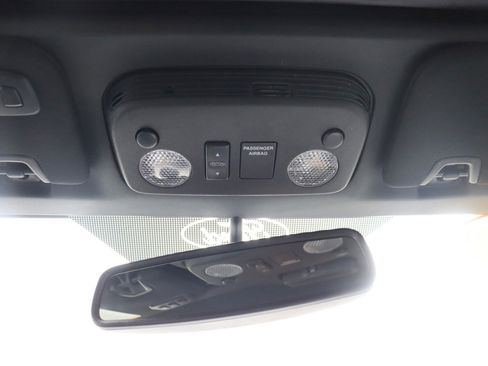 Used 2015 Ford Mustang Premium image 33