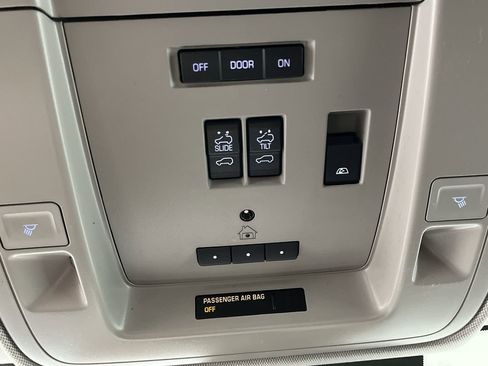 Used 2017 GMC Sierra 1500 Denali w/ Denali Ultimate Package AWD/4WD image 28