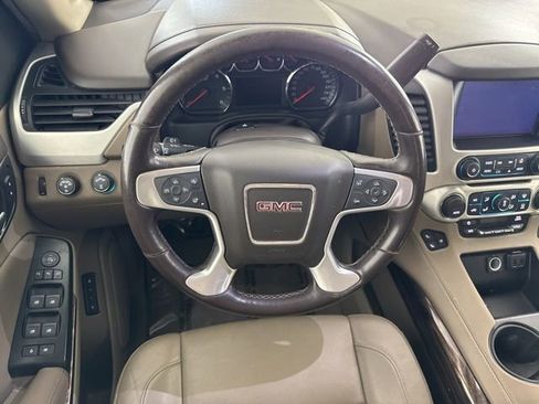 Used 2020 GMC Yukon SLT w/ Open Road Package AWD/4WD image 28