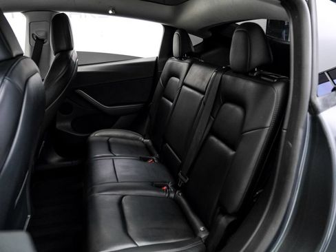 Used 2022 Tesla Model Y Performance AWD/4WD image 35