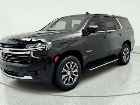 Used 2021 Chevrolet Tahoe LT w/ Rear Media and Nav Package AWD/4WD image 1