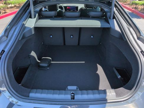 New 2026 BMW i4 eDrive40 w/ M Sport Package RWD image 32