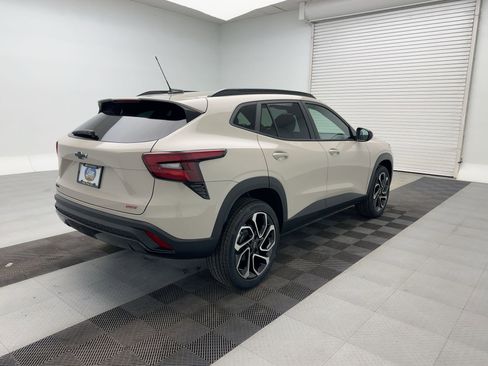 New 2026 Chevrolet Trax RS image 9