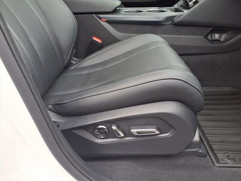 Certified 2025 Acura MDX w/Technology Package image 26