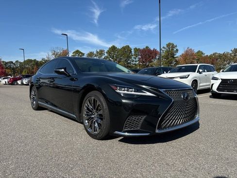 Certified 2022 Lexus LS 500 image 2