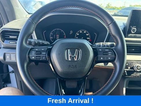 Used 2023 Honda Pilot Sport image 7