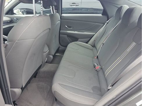 Used 2026 Hyundai Elantra Hybrid FWD image 23