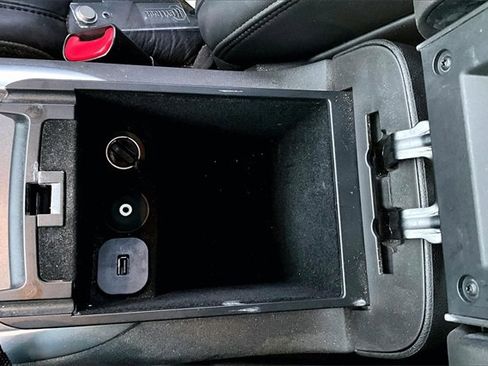 Used 2009 Lincoln MKS image 16