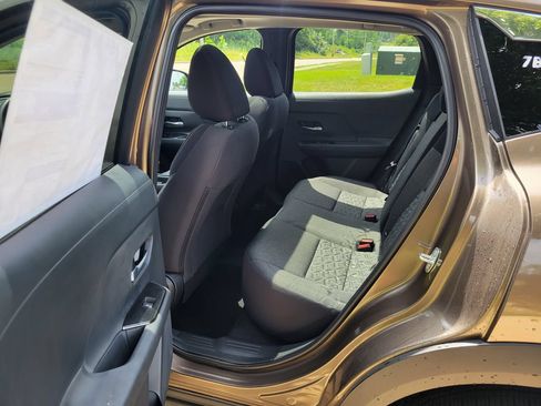New 2026 Nissan Kicks SV w/ SV Premium Package AWD/4WD image 12