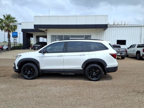 Used 2022 Honda Pilot TrailSport image 5