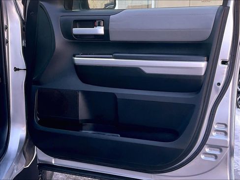 Used 2016 Toyota Tundra Limited w/ Limited Premium Package image 12