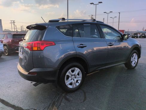 Used 2014 Toyota RAV4 LE FWD image 5