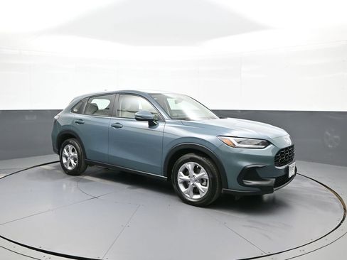 Certified 2023 Honda HR-V LX image 4