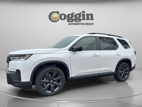 New 2026 Honda Pilot Sport image 3