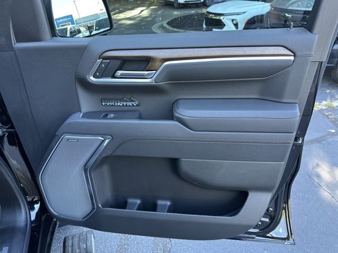New 2025 Chevrolet Silverado 1500 High Country AWD/4WD image 13