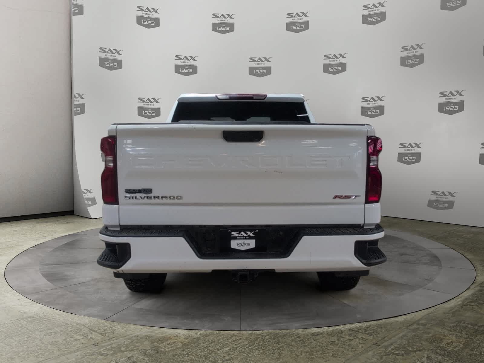 Used 2024 Chevrolet Silverado 1500 RST AWD/4WD image 4