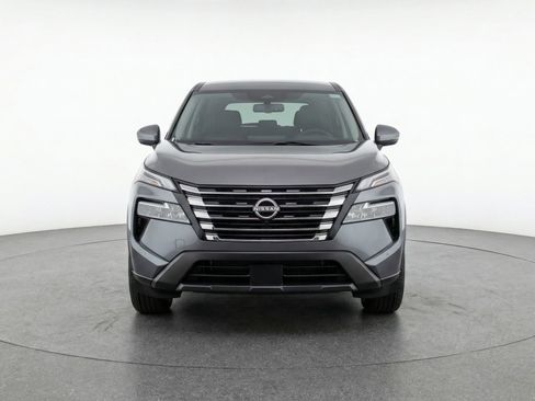 Used 2025 Nissan Rogue SV FWD image 2