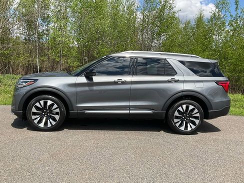 Used 2026 Ford Explorer Platinum AWD/4WD image 31