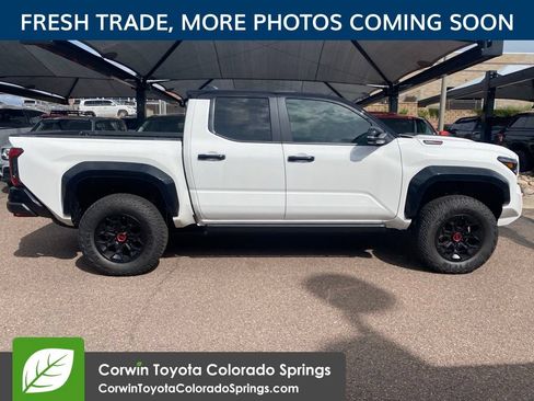 Used 2025 Toyota Tacoma TRD Pro AWD/4WD image 8