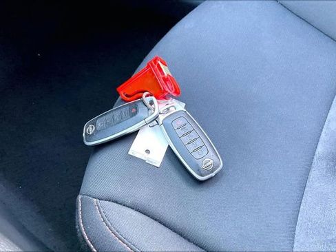 Used 2024 Nissan Sentra SR image 11