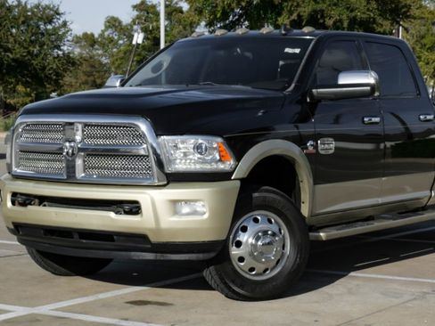 Used 2015 RAM 3500 Laramie Longhorn image 5