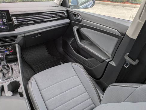 New 2026 Volkswagen Jetta SE image 16