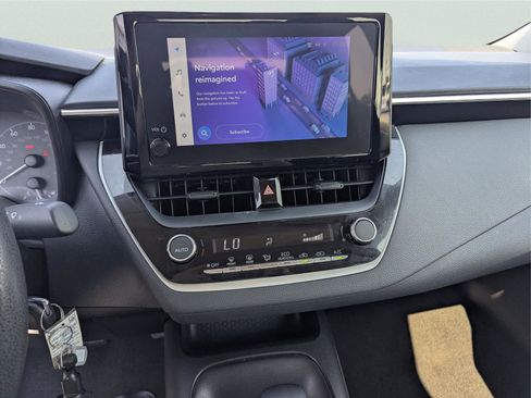 Used 2023 Toyota Corolla LE image 23