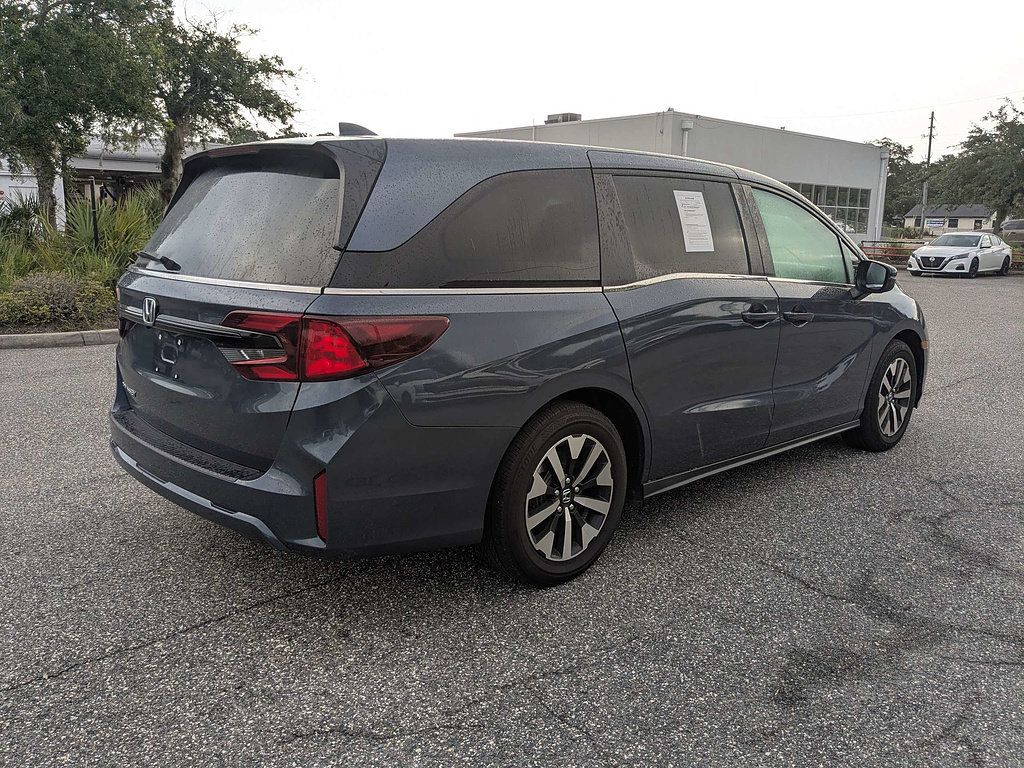 Used 2025 Honda Odyssey EX-L image 4