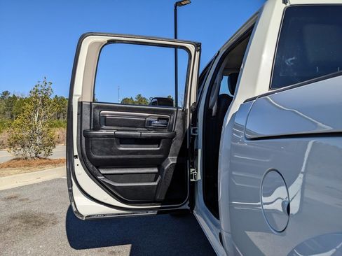 Used 2018 RAM 2500 Laramie w/ Sport Appearance Group image 62